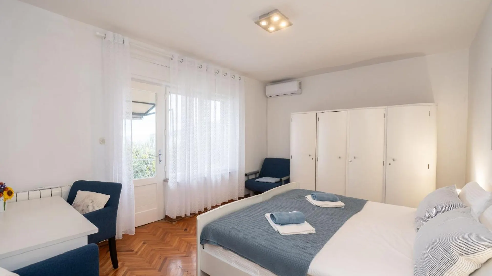 Apartment Hela - Lov512 By Interhome Opatija